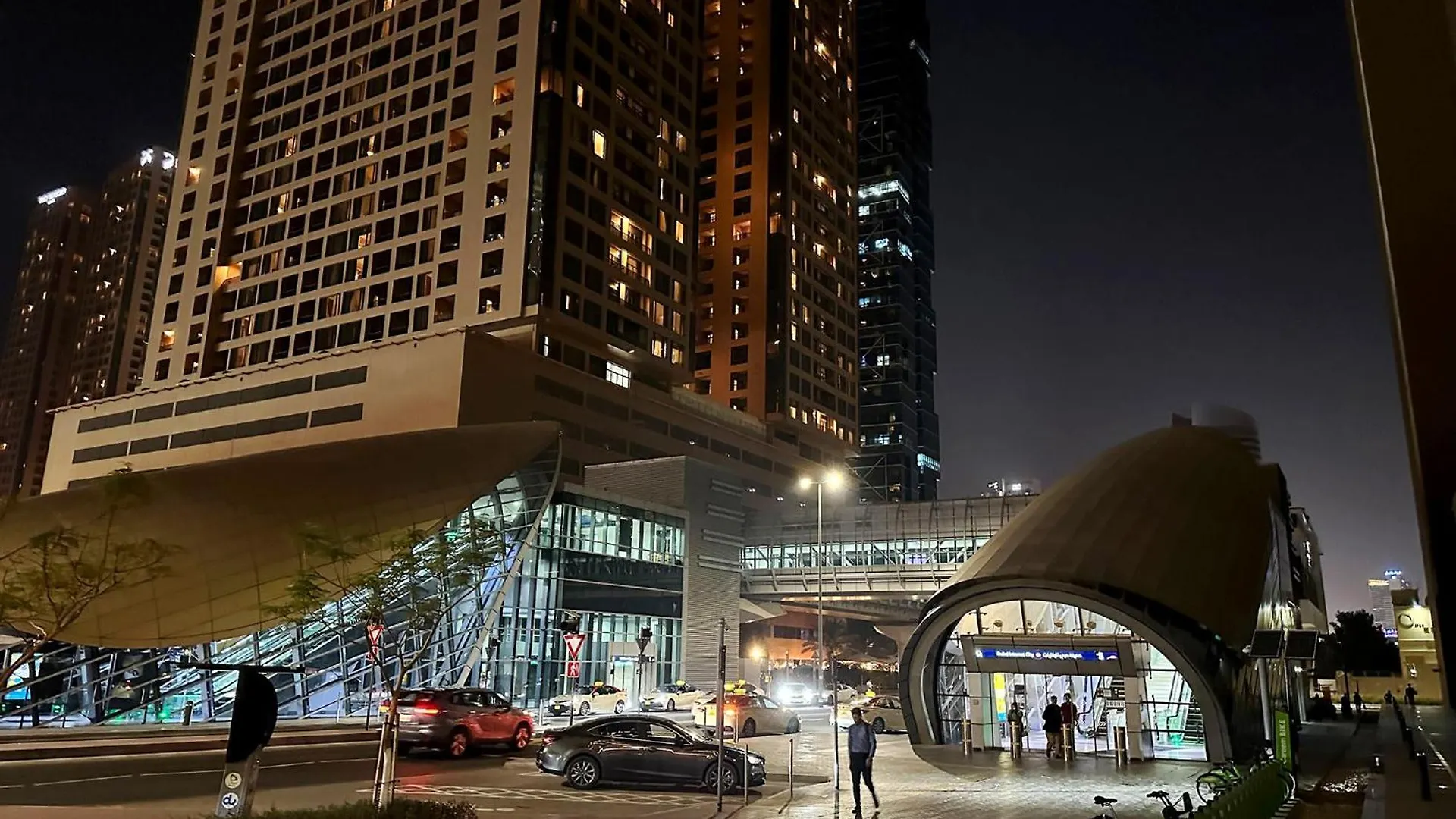 Nomad Partition Room In Barsha Heights 3 Mins To Icm Metro ドバイ