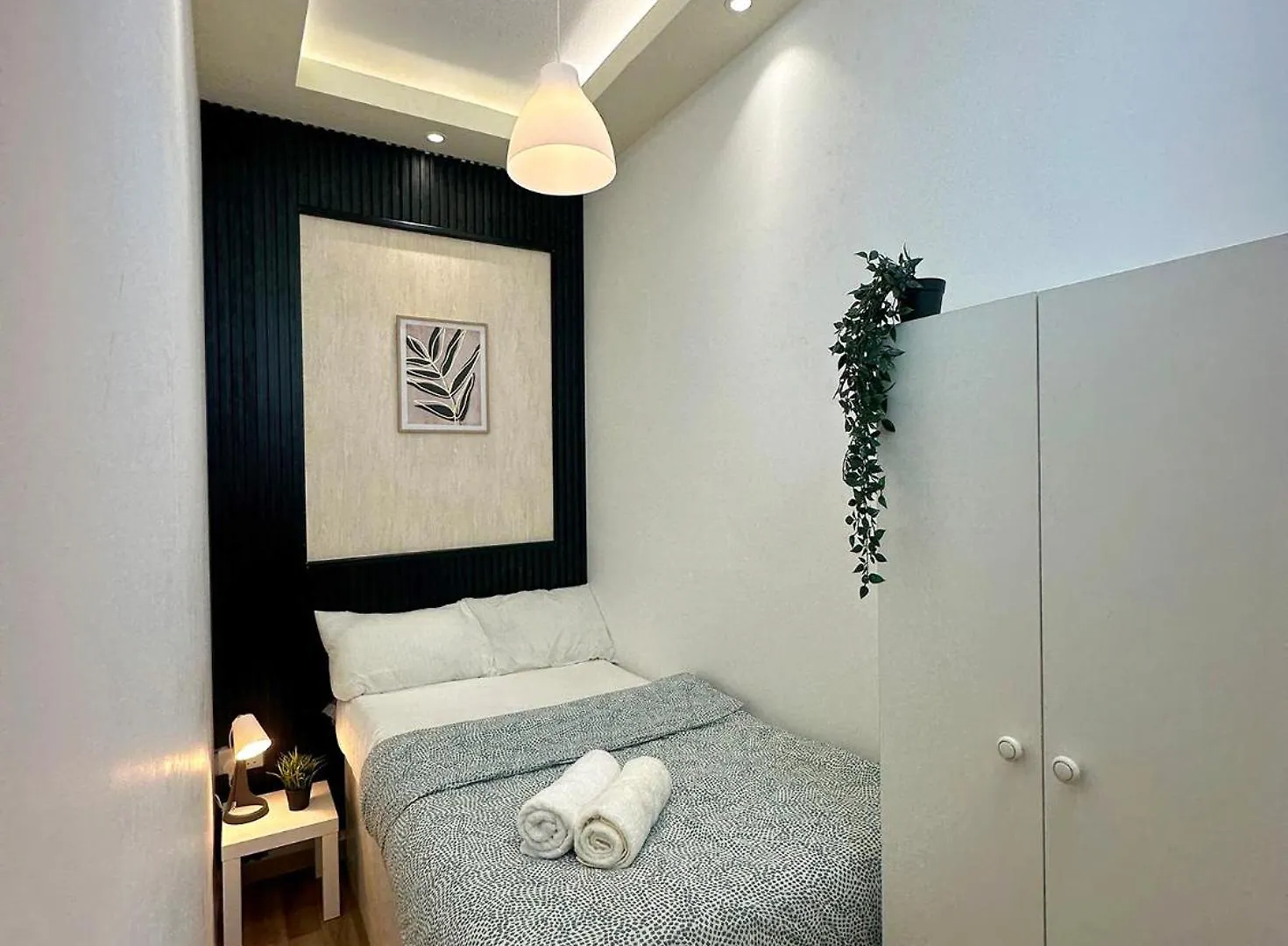 Nomad Partition Room In Barsha Heights 3 Mins To Icm Metro ドバイ アラブ首長国連邦